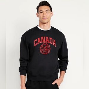 311. NWT - Old Navy Canada Sweatshirt